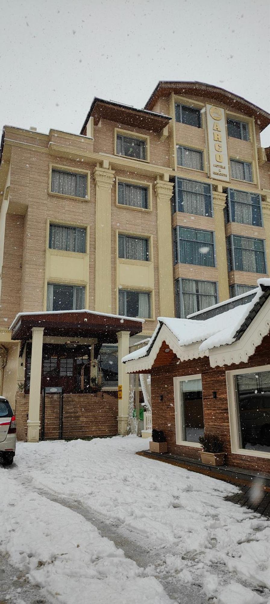 Arco Hotels And Resorts Srinagar Exterior foto