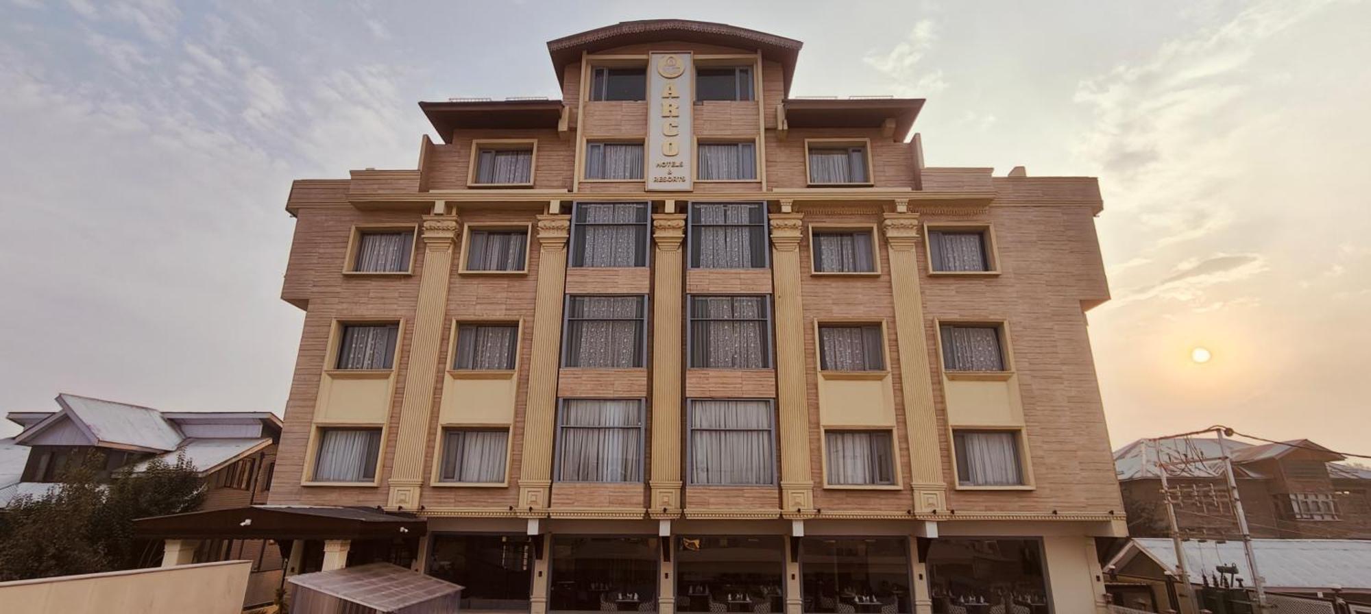 Arco Hotels And Resorts Srinagar Exterior foto